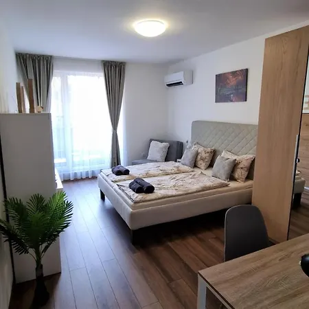Luxury Quiet In The Center *